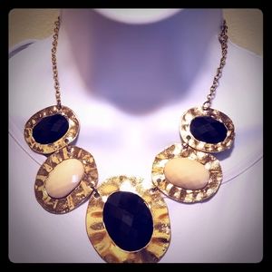 Womens fashion statement necklace
